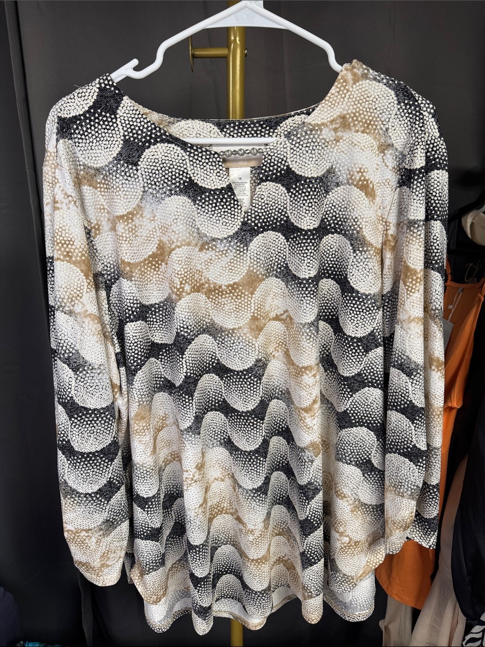 Alfred Dunner Black White and Tan Wave Dot Long Sleeve Top